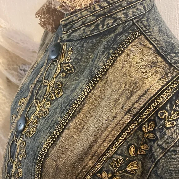Vintage Embroidered & Lace Denim Jacket - Picture 9 of 12